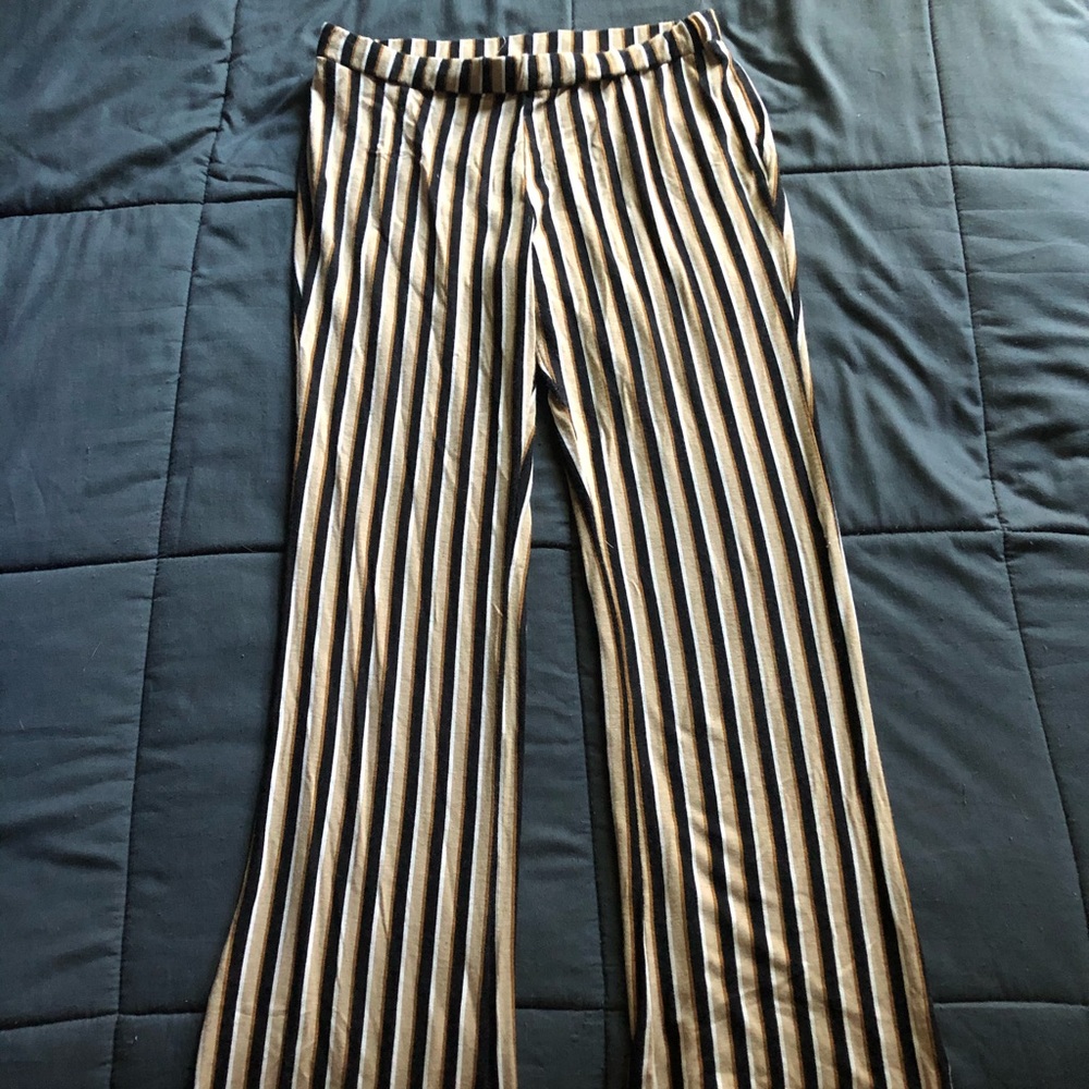 Never Worn stretchy, comfy, billabong pants